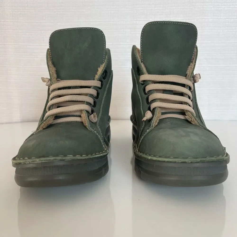On Foot 29001 High Top Green  Sneaker in Kaki Khaki. US Size 39